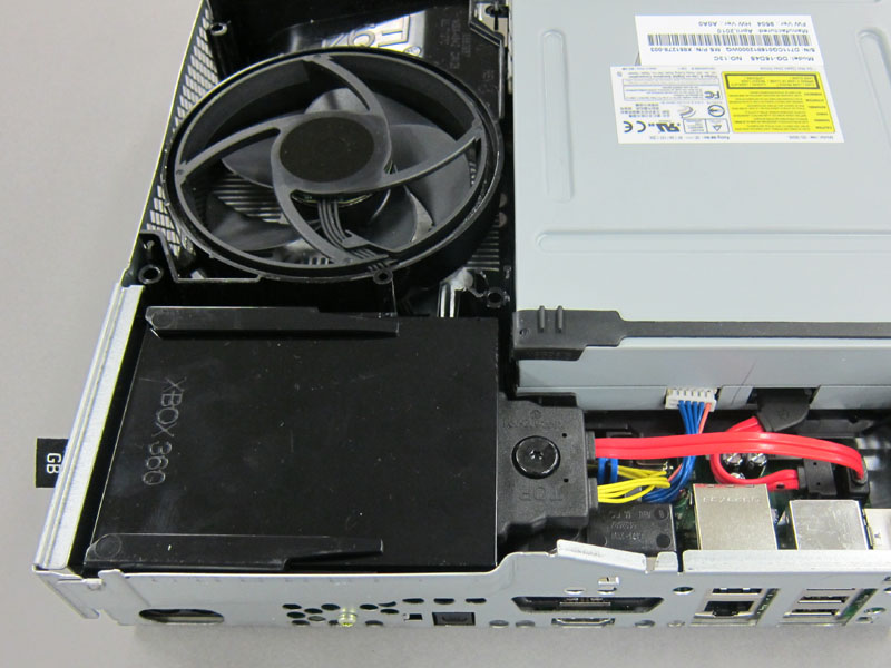 Illustration for article titled The New Xbox 360 Torn Apart